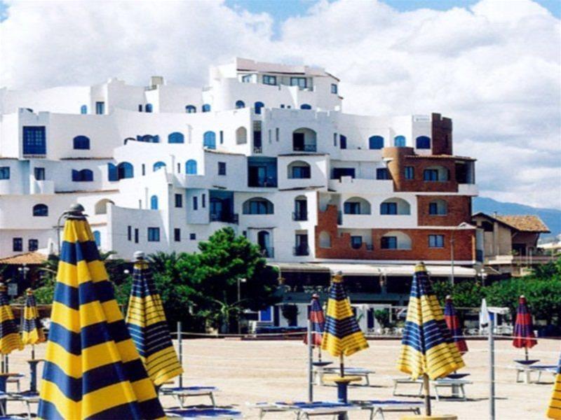 Sporting Baia Hotel Giardini Naxos Exterior foto